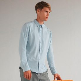 SD042-oscar-camicia-uomo-maglina-elasticizzata-azzurra-min